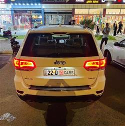 جیپ گراند شیرۆکی